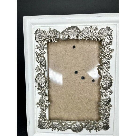 Seashell Pewter Silver Rustic Distressed Wood White Picture Frame 4x6 Photo - Picture 3 of 6